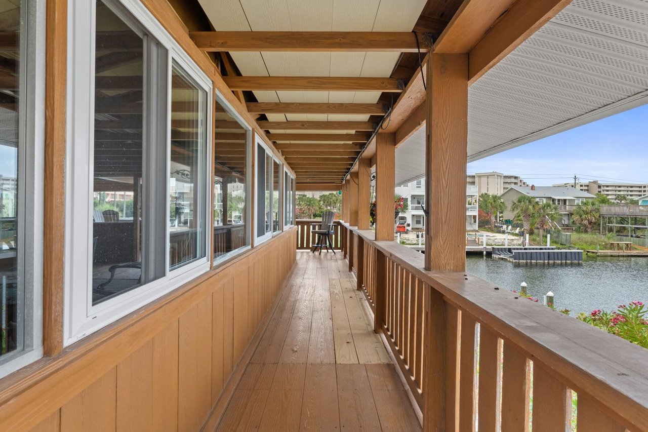 514 Vera Cruz Dr