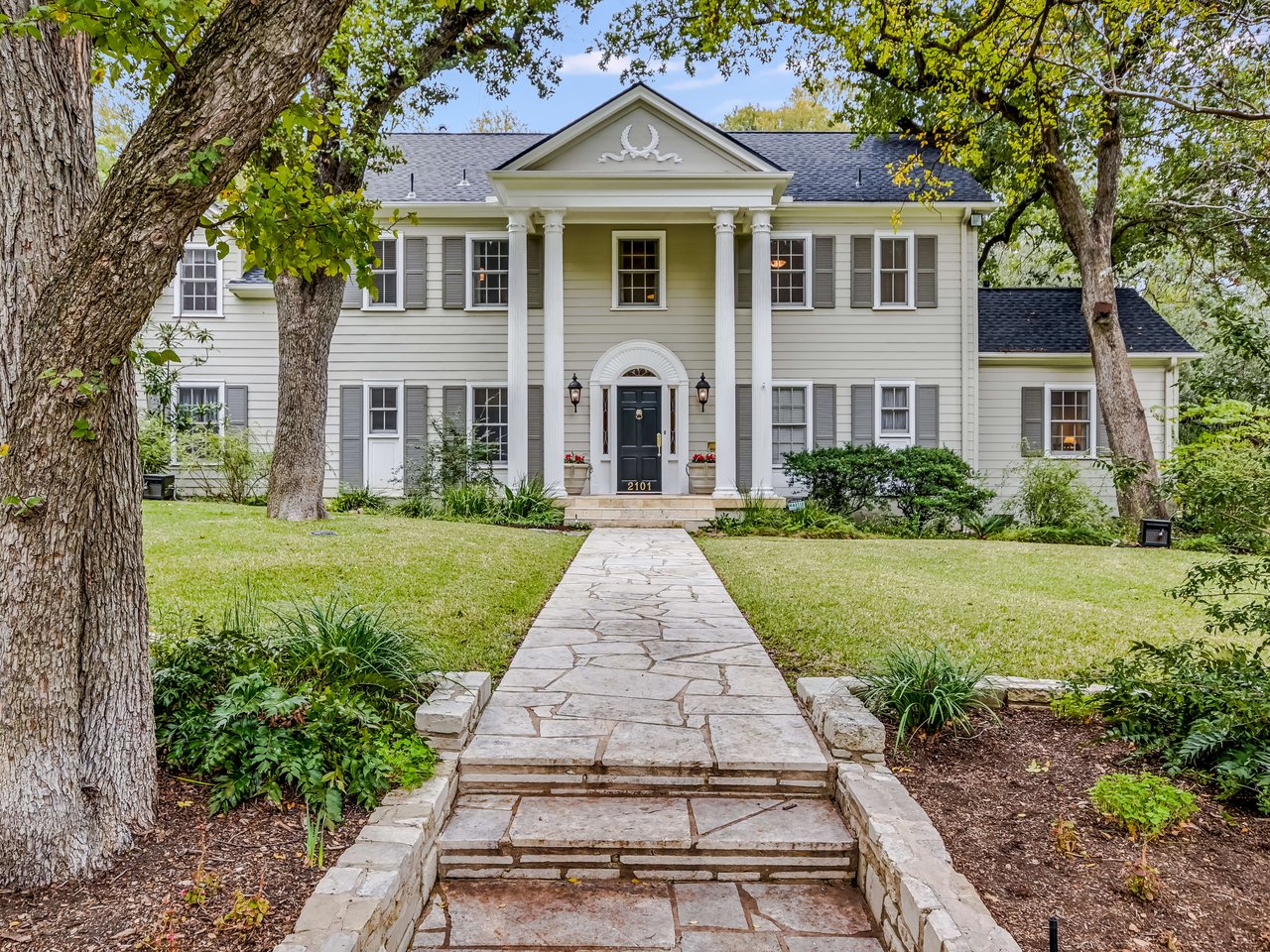 2101 Meadowbrook Drive 