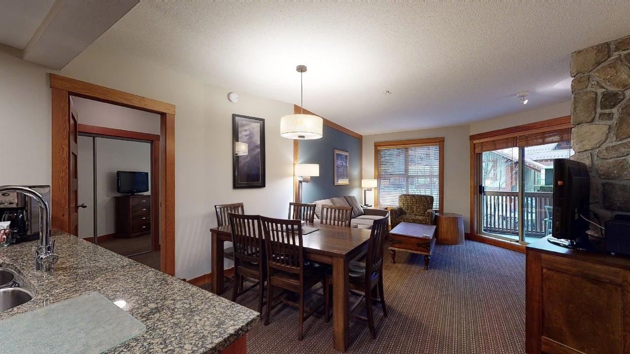 203C-2036 London Lane