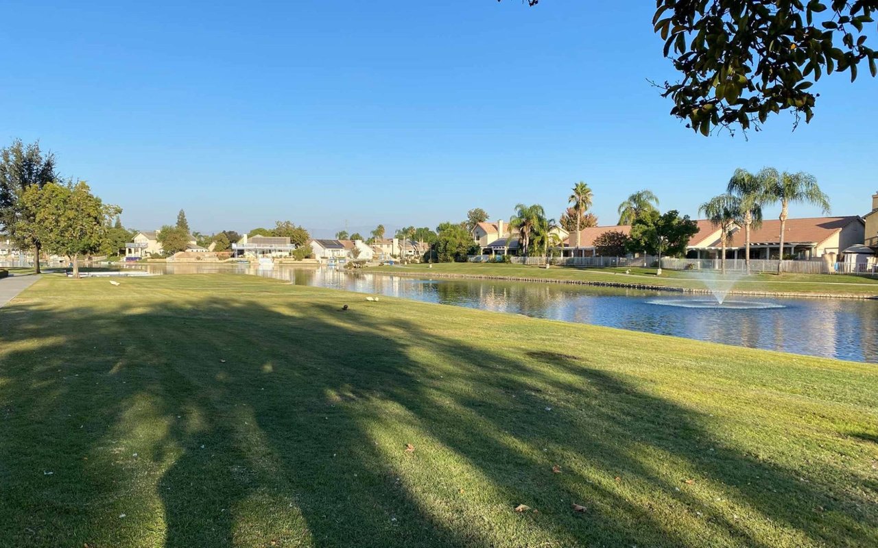 River Lakes