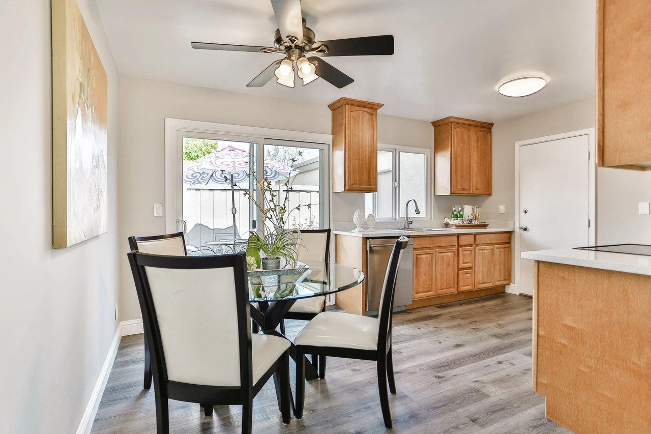 Cute Single Story Updated Townhome at Park Villas Pleasanton