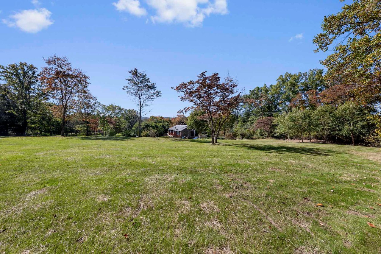 148 Foothill Rd