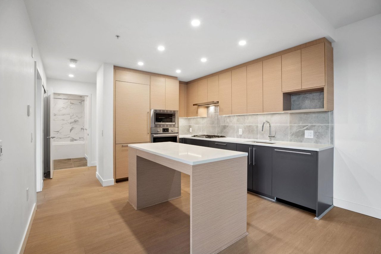 409-8888 Osler St