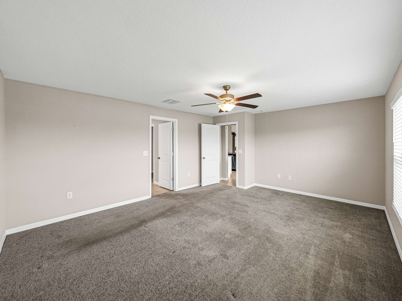 5474 LESLIE CANYON DR