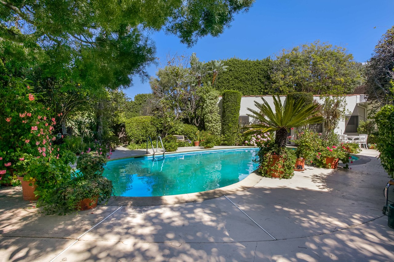 604 N Walden Drive
