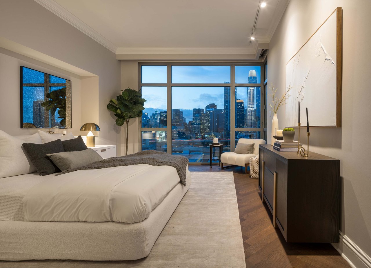 219 Brannan Street Unit: 18D