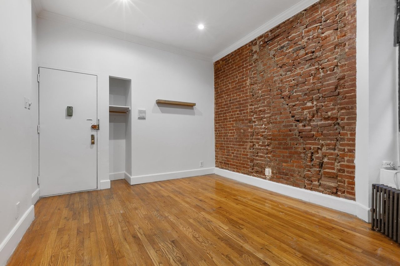 15 West 64th Street, Apt 1-C