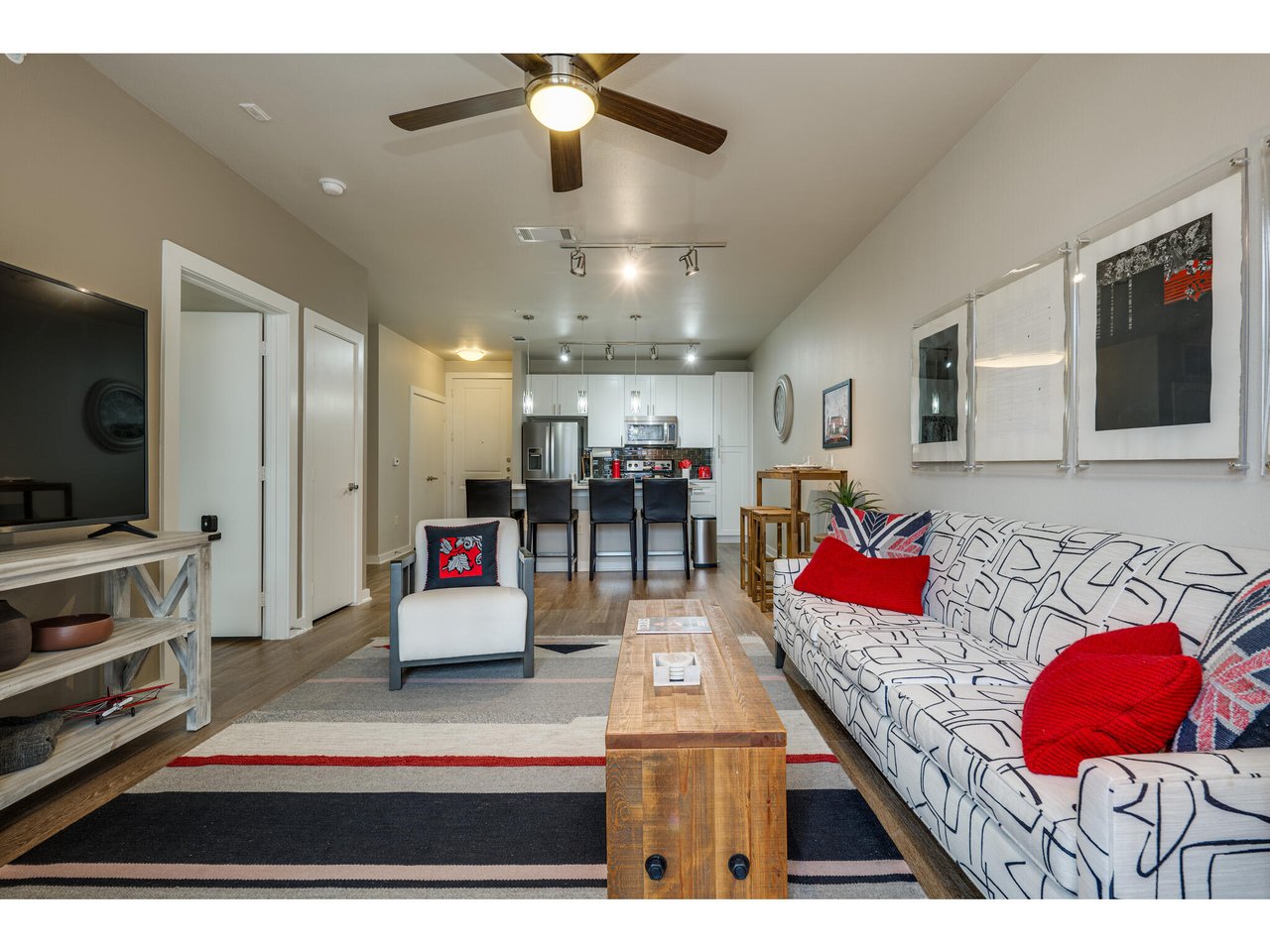 1900 Barton Springs RD Unit: 4035