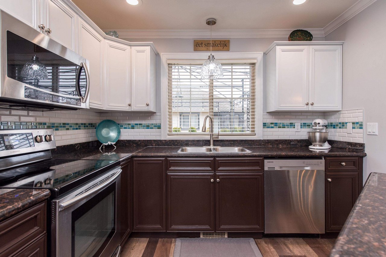 42-6450 Blackwood Ln