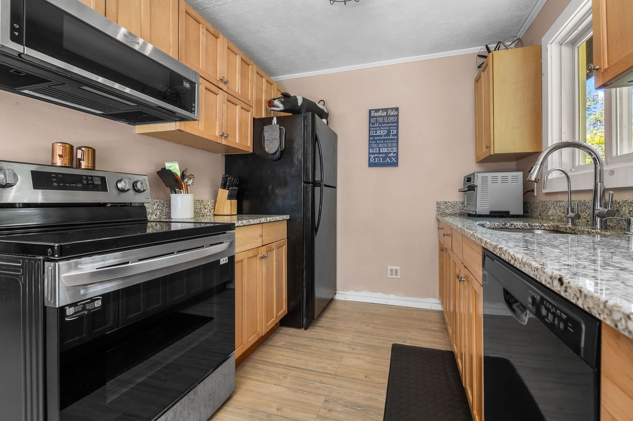  Golden Triangle 4BR/2BA 