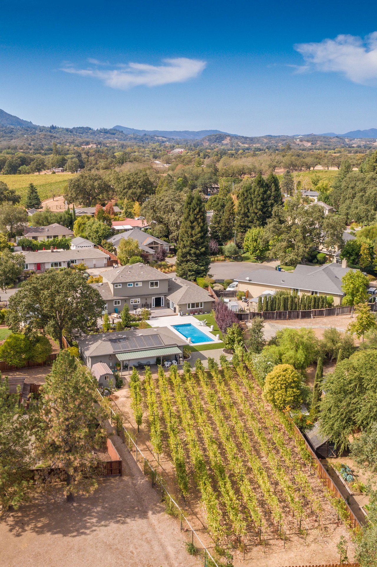 Los Palos Street, Sonoma