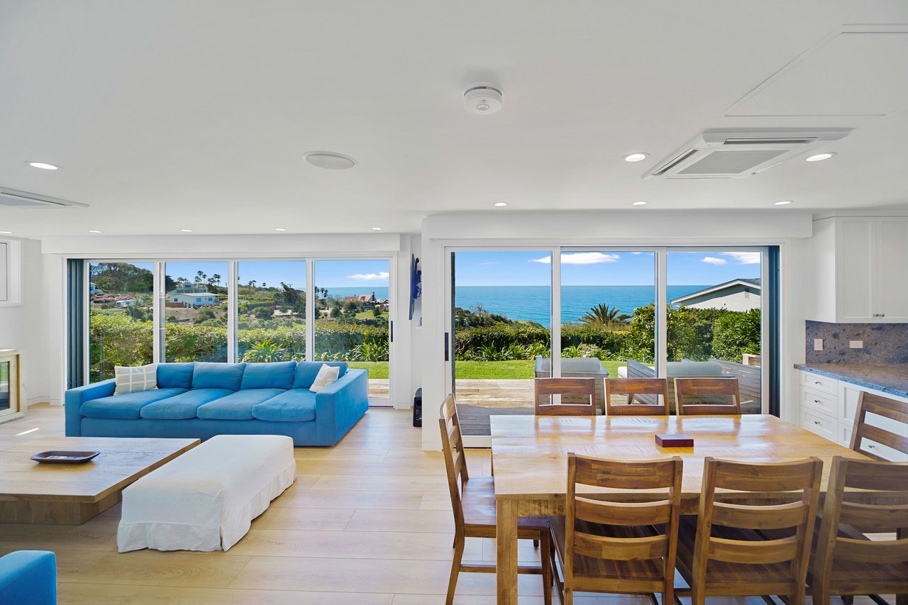 Sensational Bluff Top Malibu Townhome