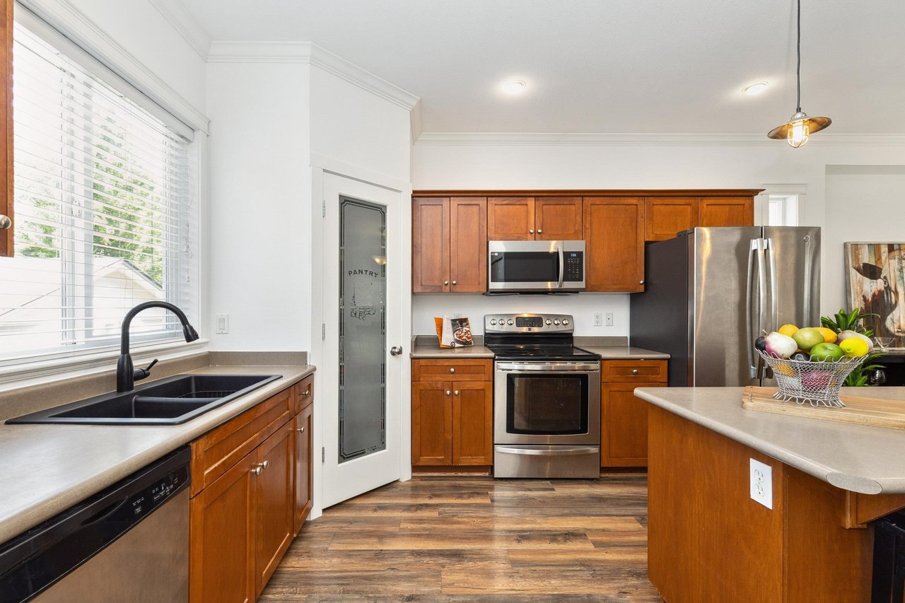 23537 Kanaka Wy