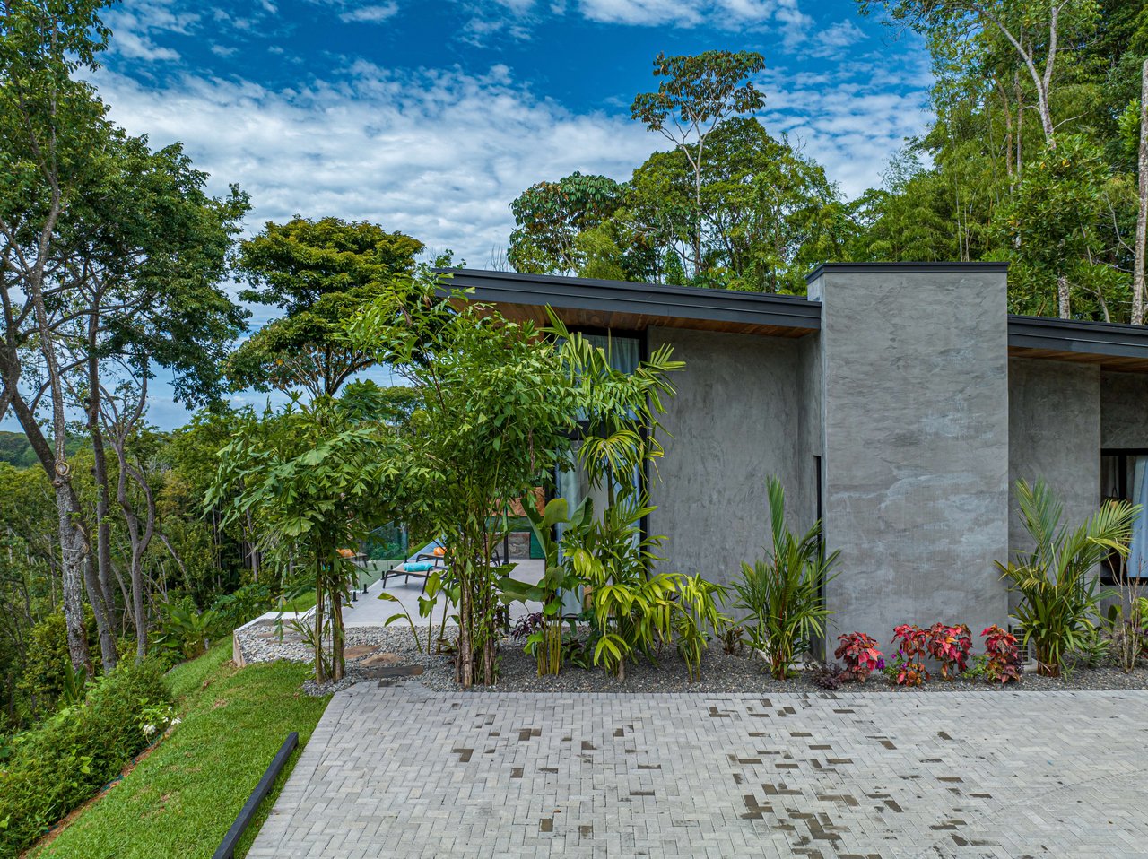 Villa Bromelia, Luxury Home with Panoramic Views