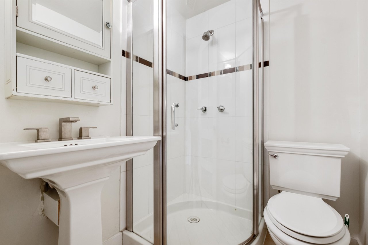 6060 Marine Dr