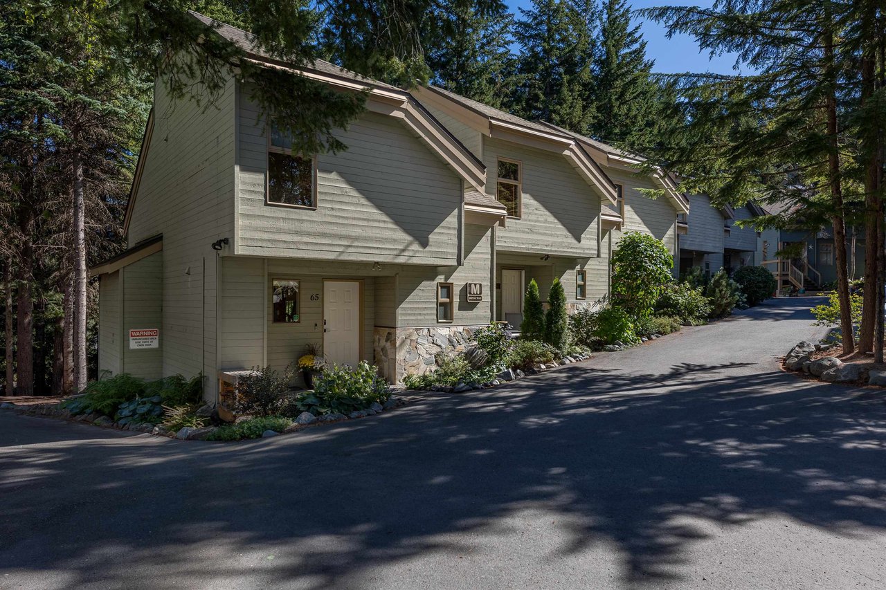 65-6127 Eagle Ridge Cres