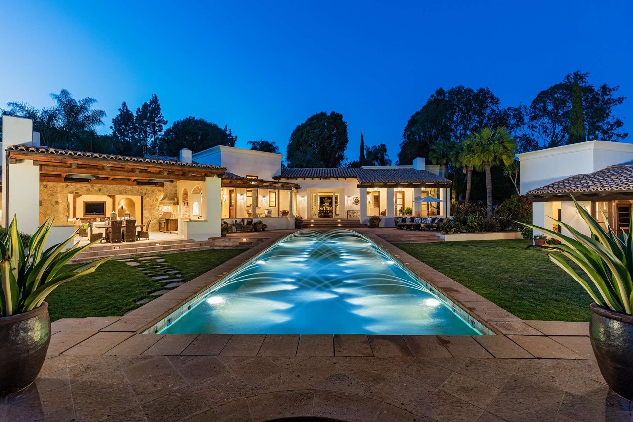 5 Design Ideas To Rejuvenate Your Backyard