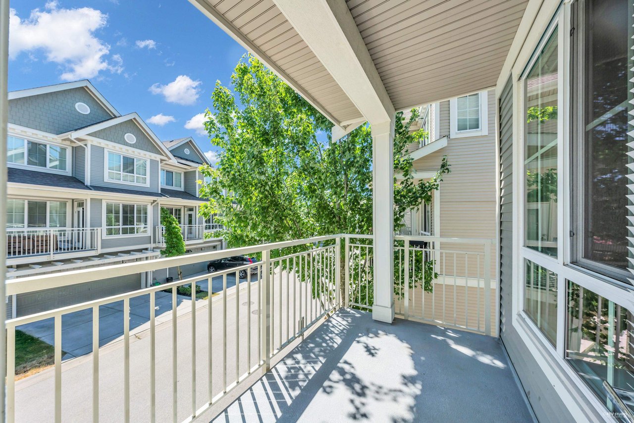 4-5510 Admiral Wy