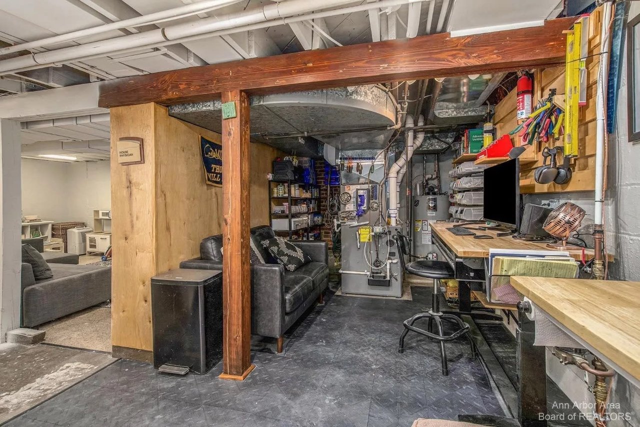1309 Henry St, Ann Arbor, MI 48104