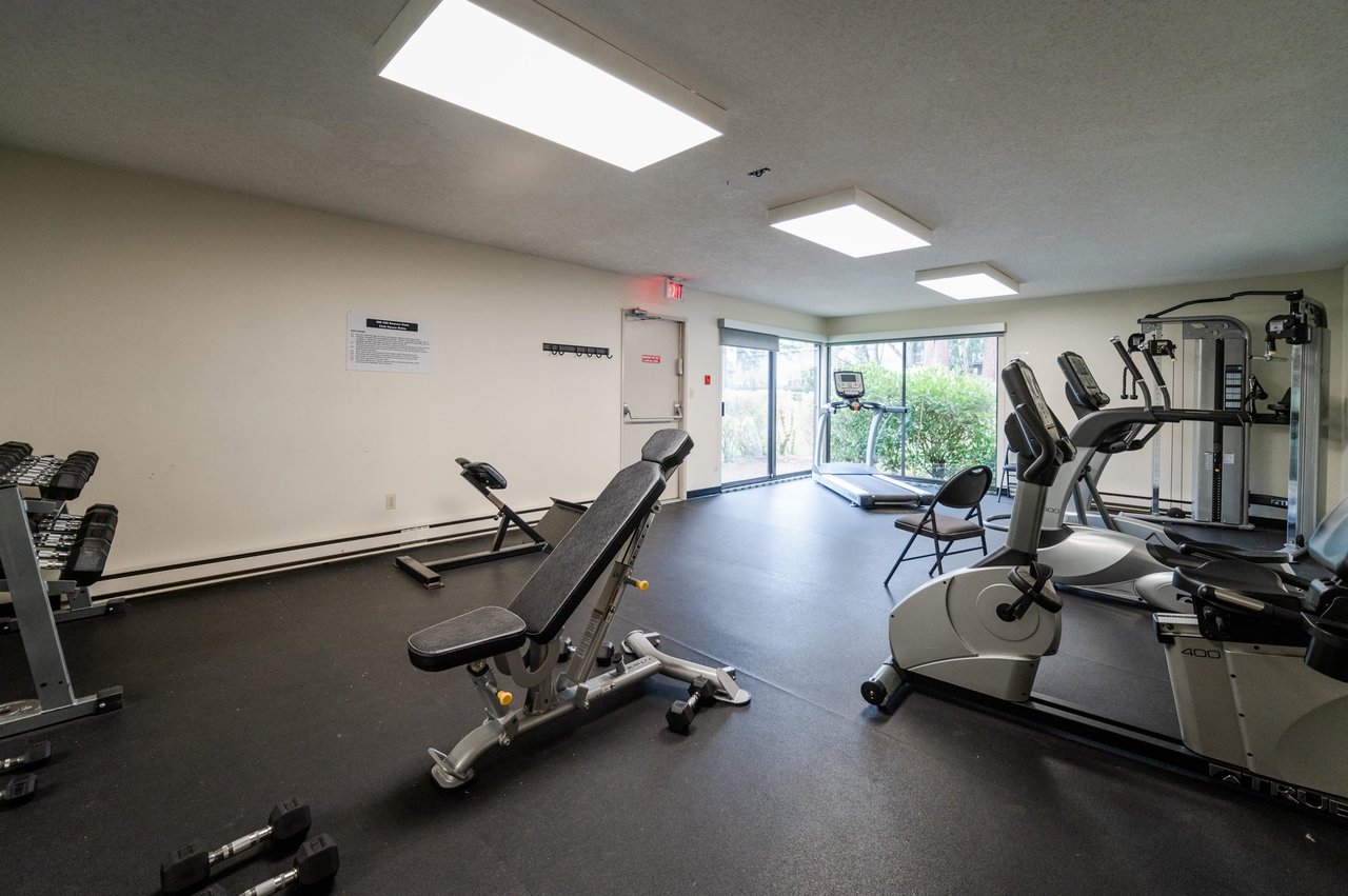 28-3851 Blundell Rd
