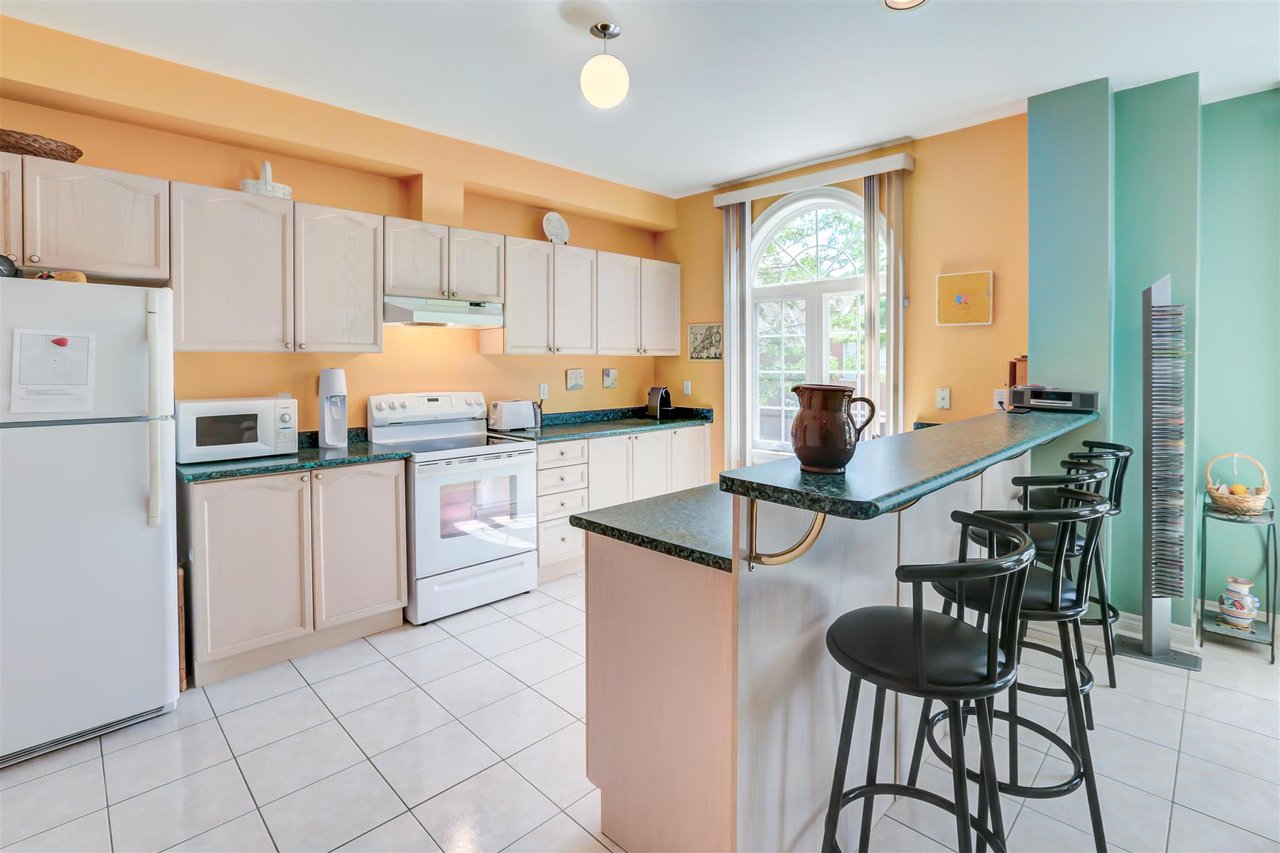#109 - 190 Harding Blvd W
