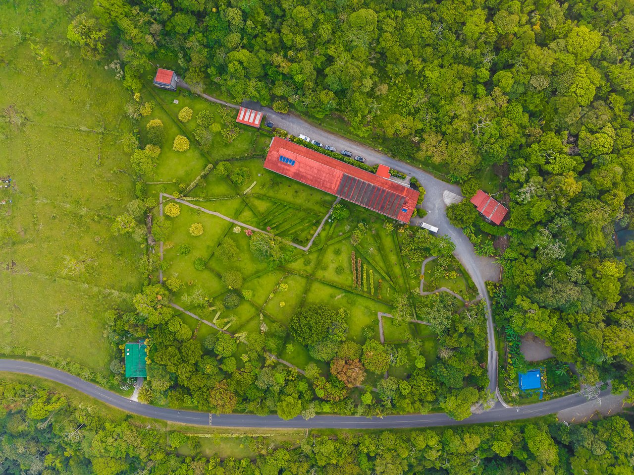 Celeste Mountain Lodge | Mountain Hotel/Resort/Hostel For Sale!