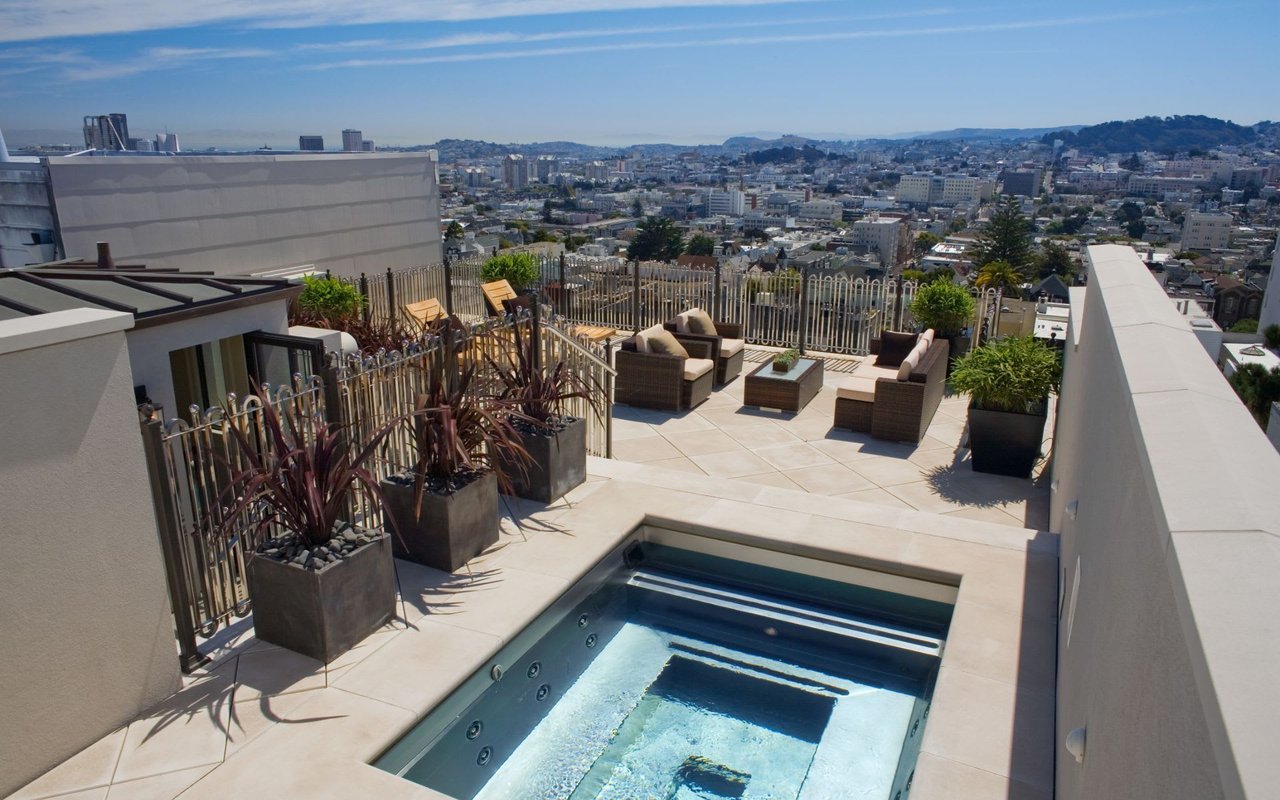 Magnificent New Home in Pacific Heights