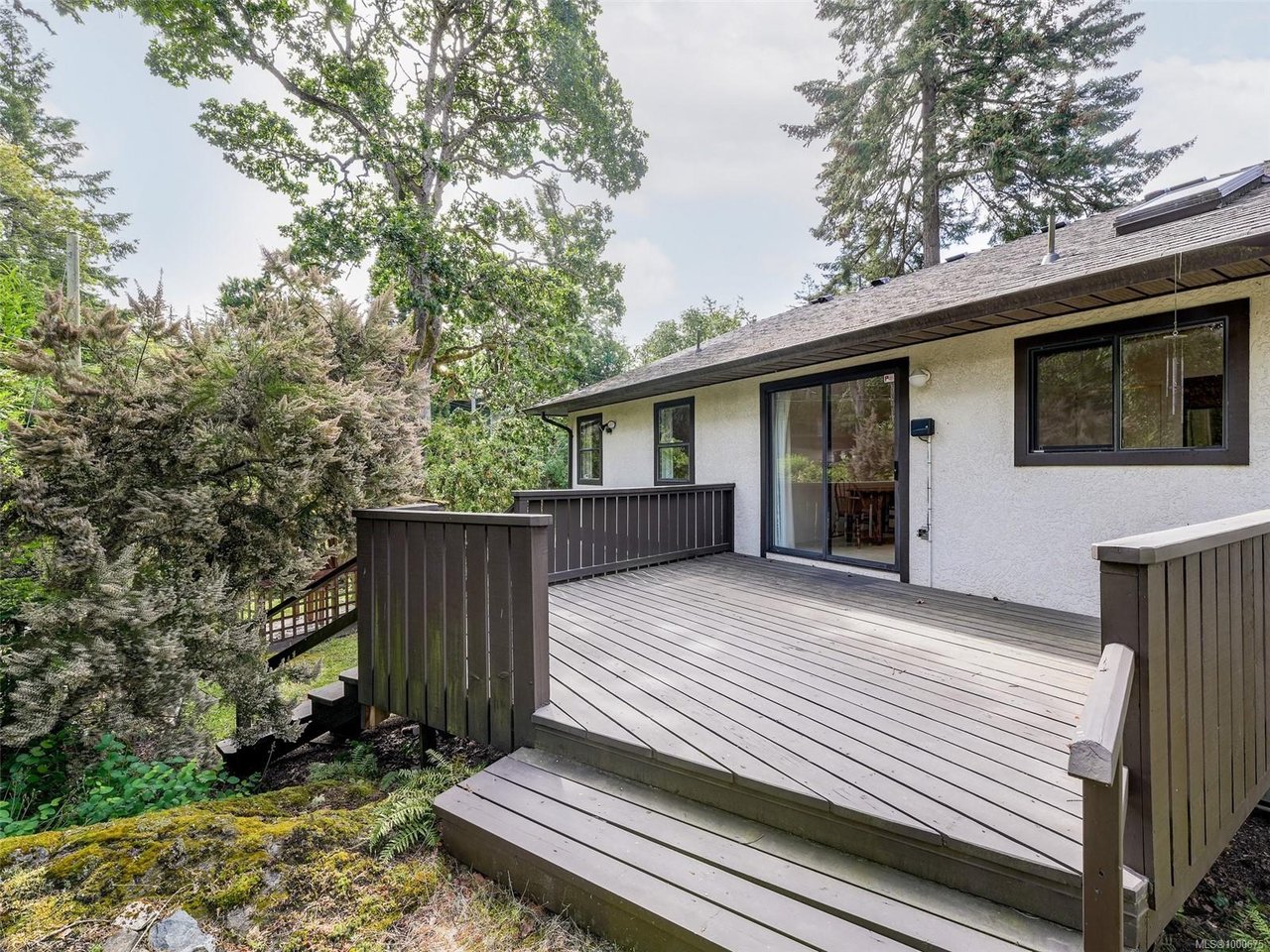 102 High St, View Royal
