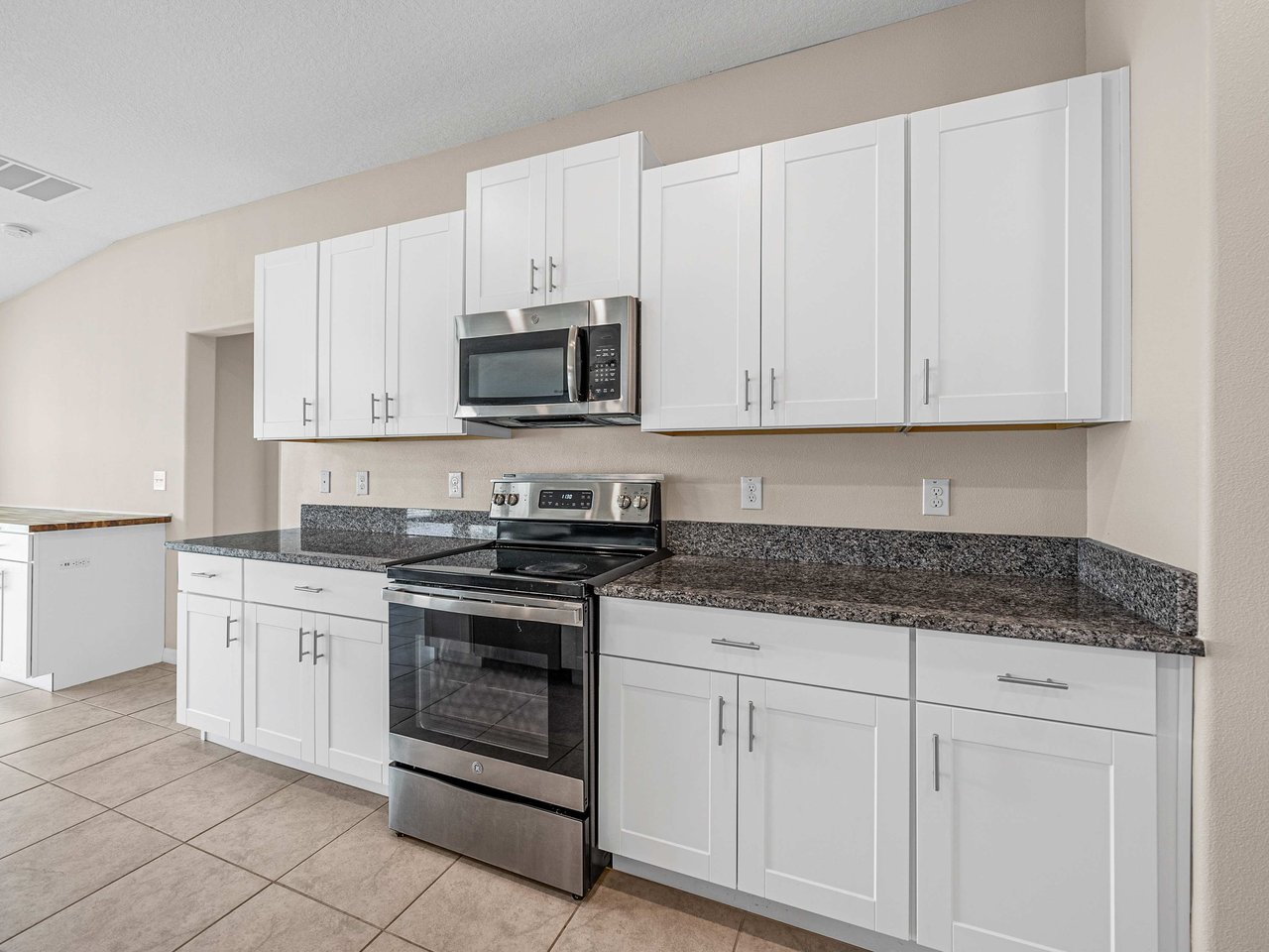 5474 LESLIE CANYON DR