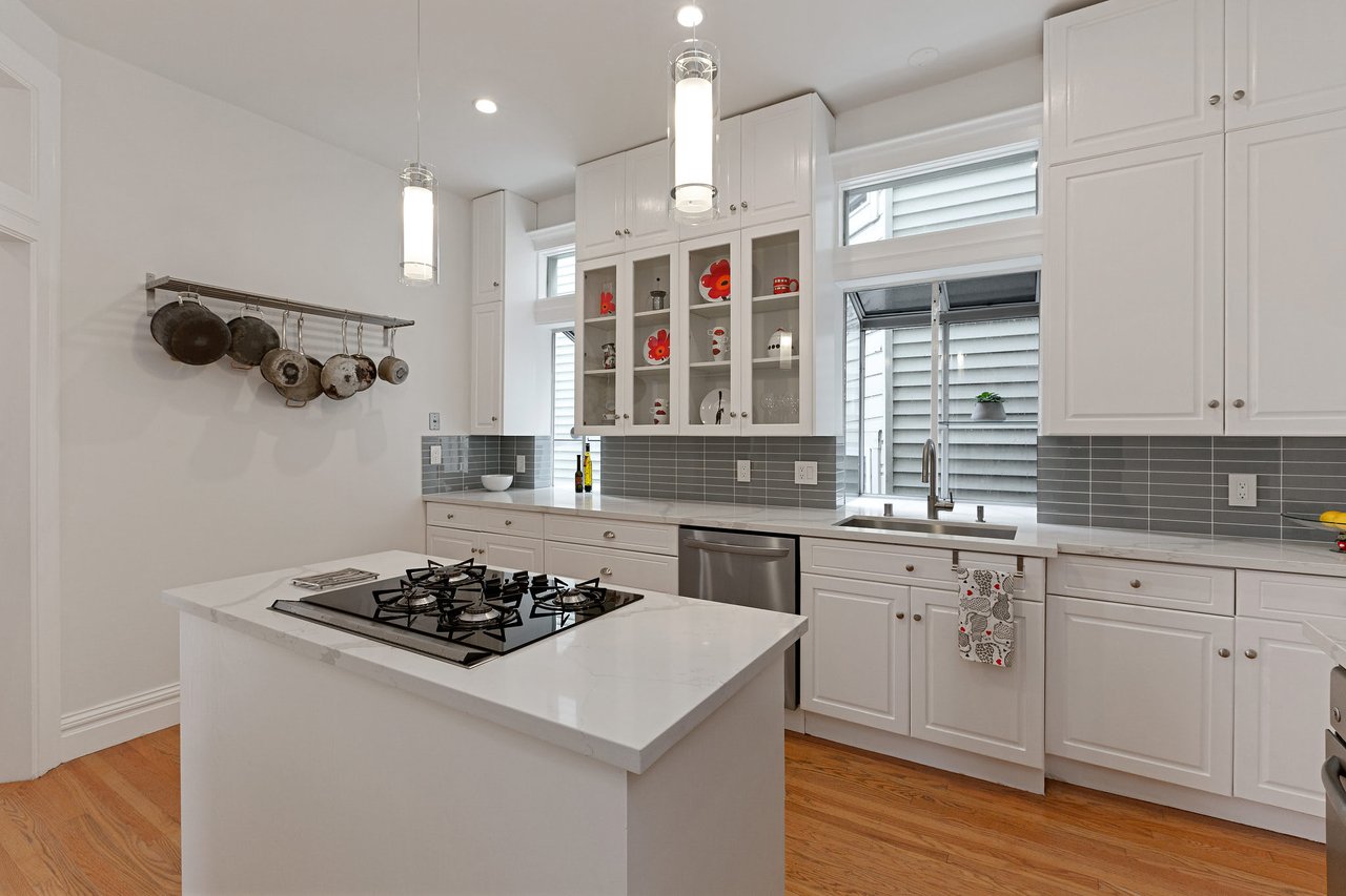 Chic Pacific Heights Condo