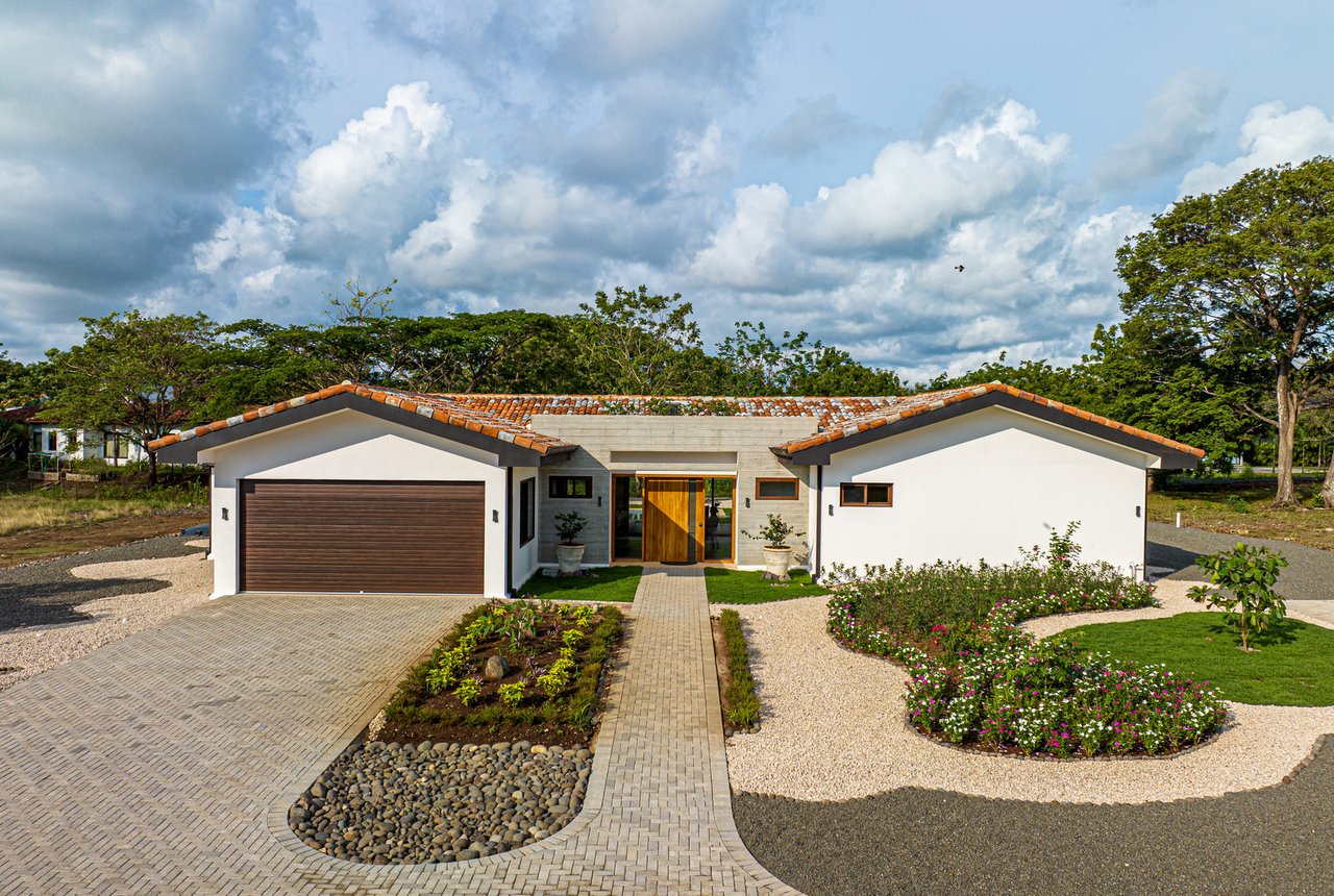 Tropical Villa with Guest House, Hacienda Pinilla, Guanacaste