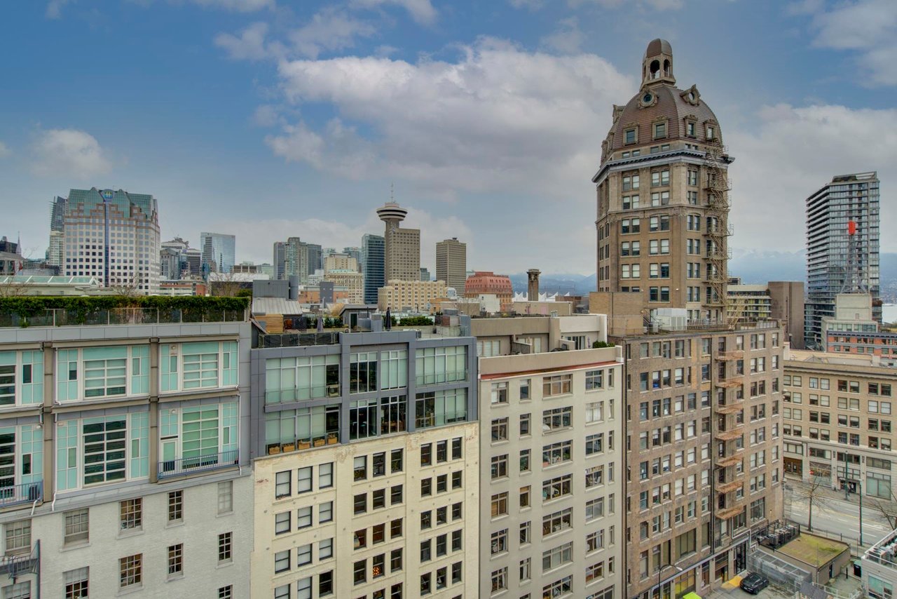 1302-183 Keefer Pl