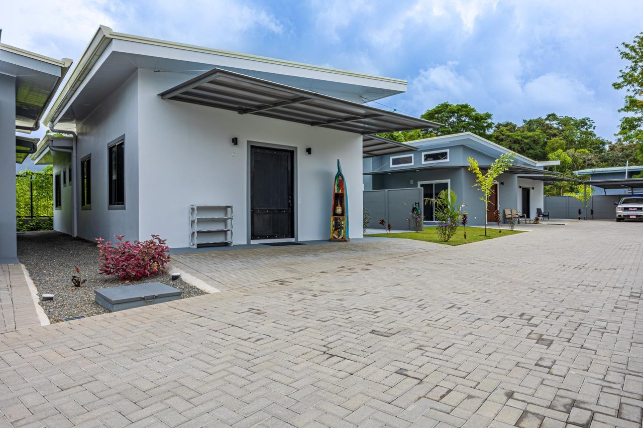 8 Home Subdivision in Uvita