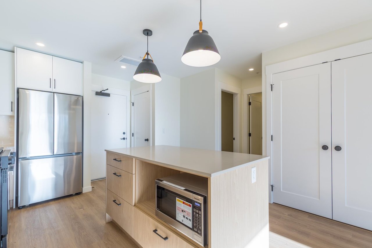207-27218 Aldergrove Town Center Dr