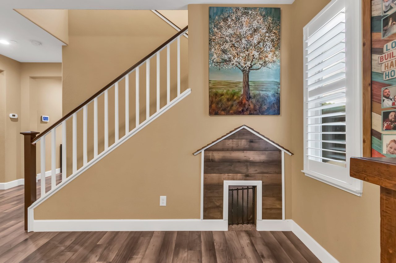3123 Acorn Glen Way