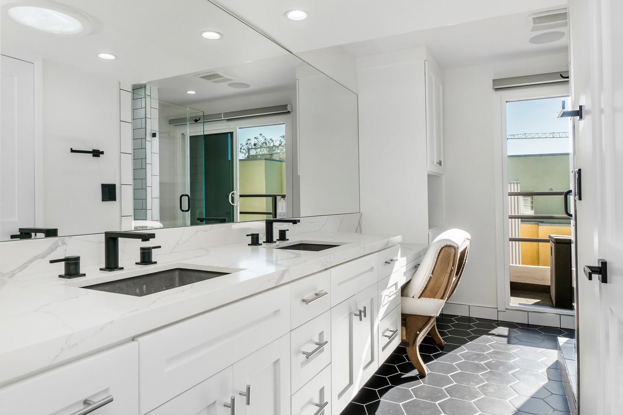 1532 9th Street Unit: 7