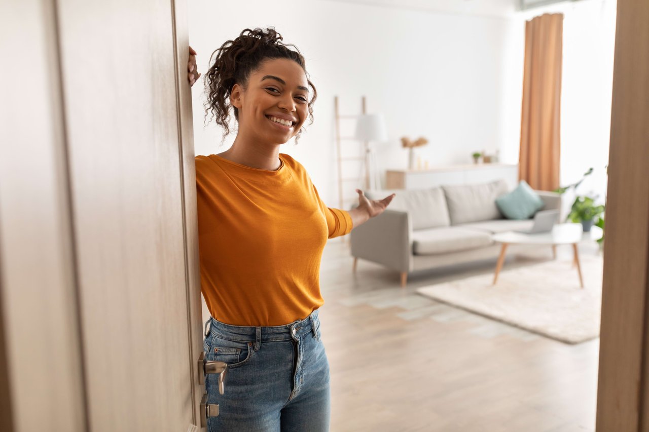 Navigating Competitive Markets: Tips for Home Buyers in Spring 2024