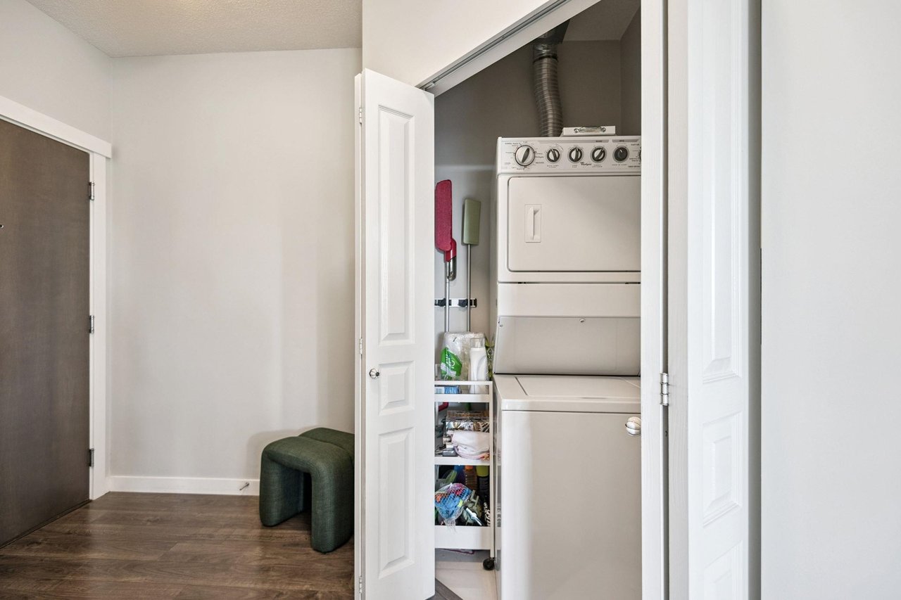 523-9311 Alexandra Rd
