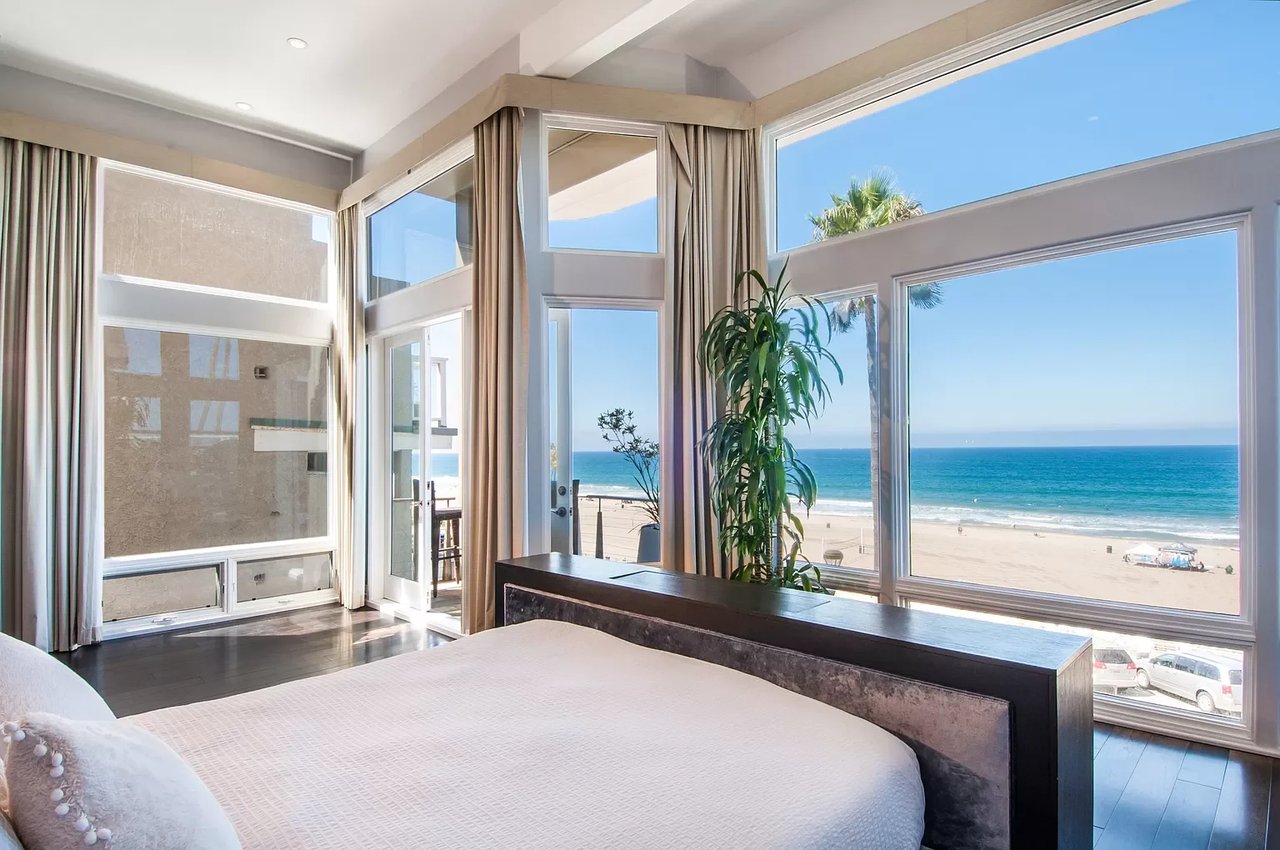 Lease on The Strand