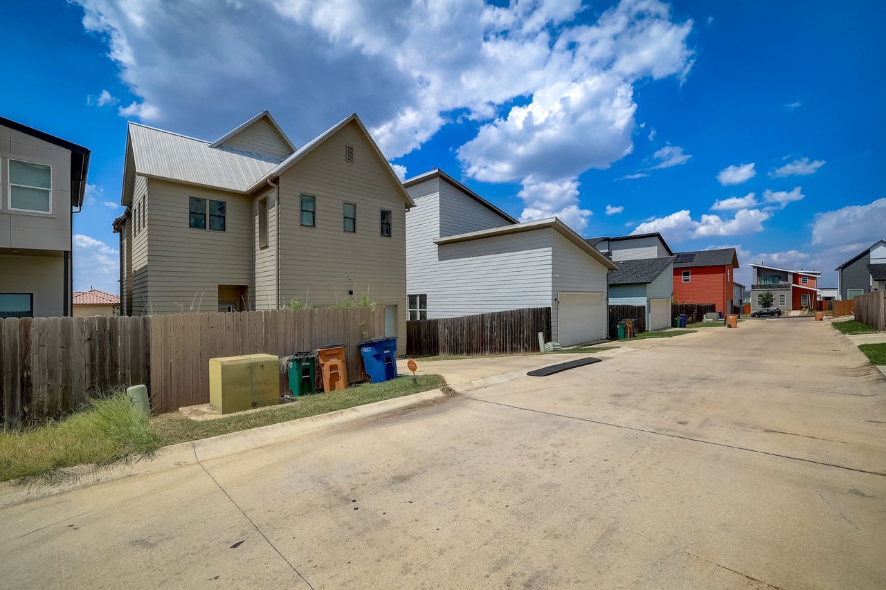 6205 Seville Dr, Austin, Texas 78724