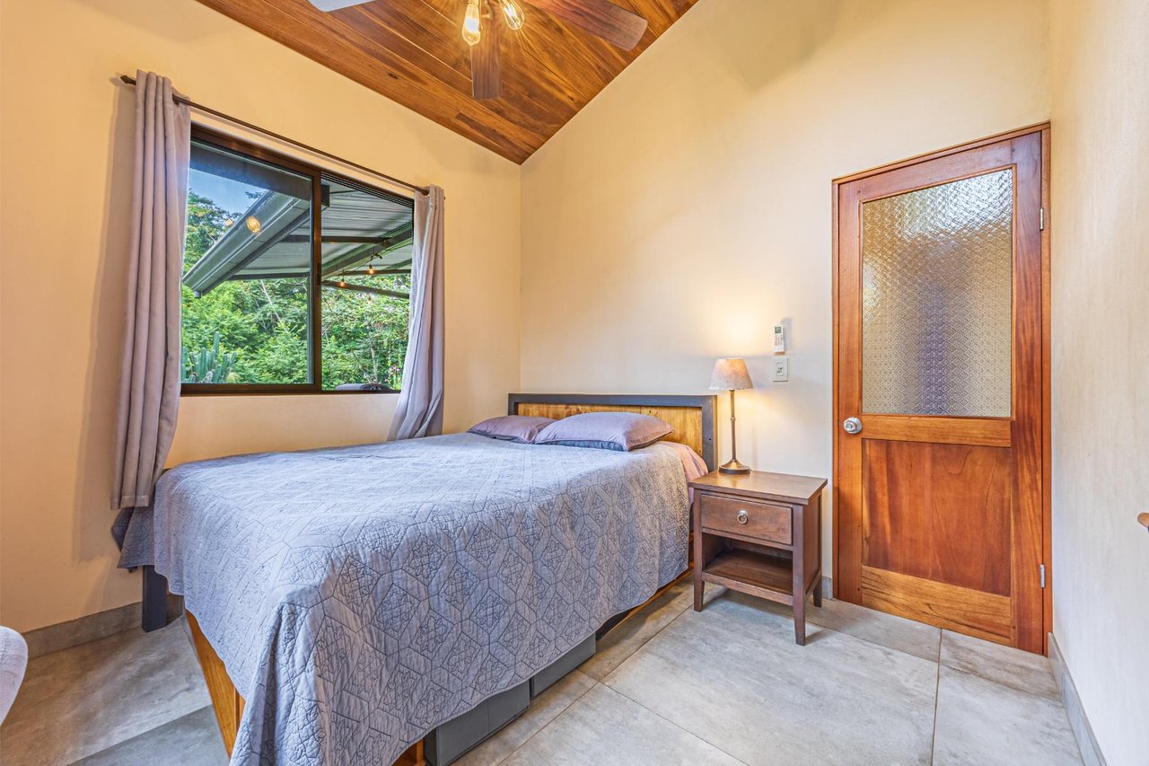 Private Riverfront Jungle Oasis, Ojochal, Puntarenas