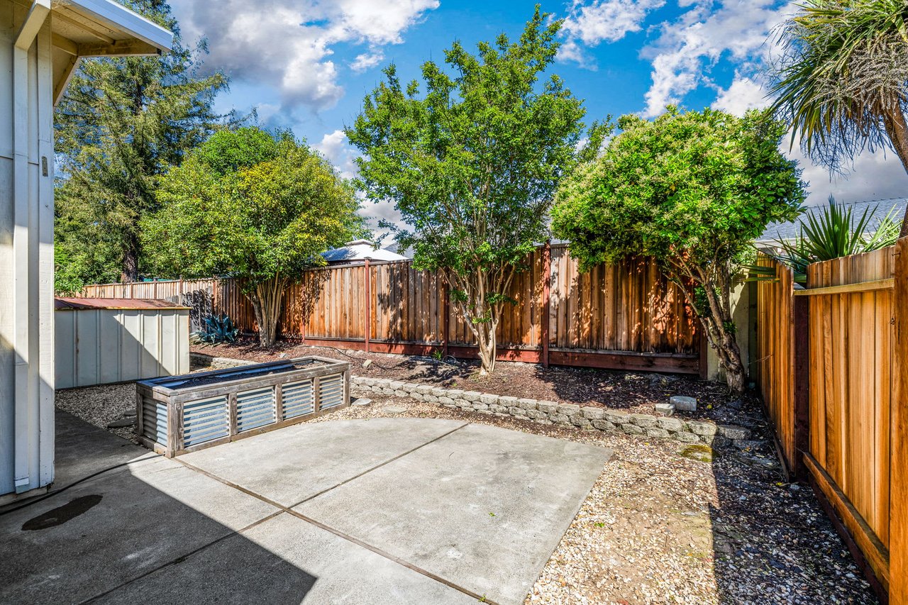 Single Level Home in the Coveted G-Section of Rohnert Park