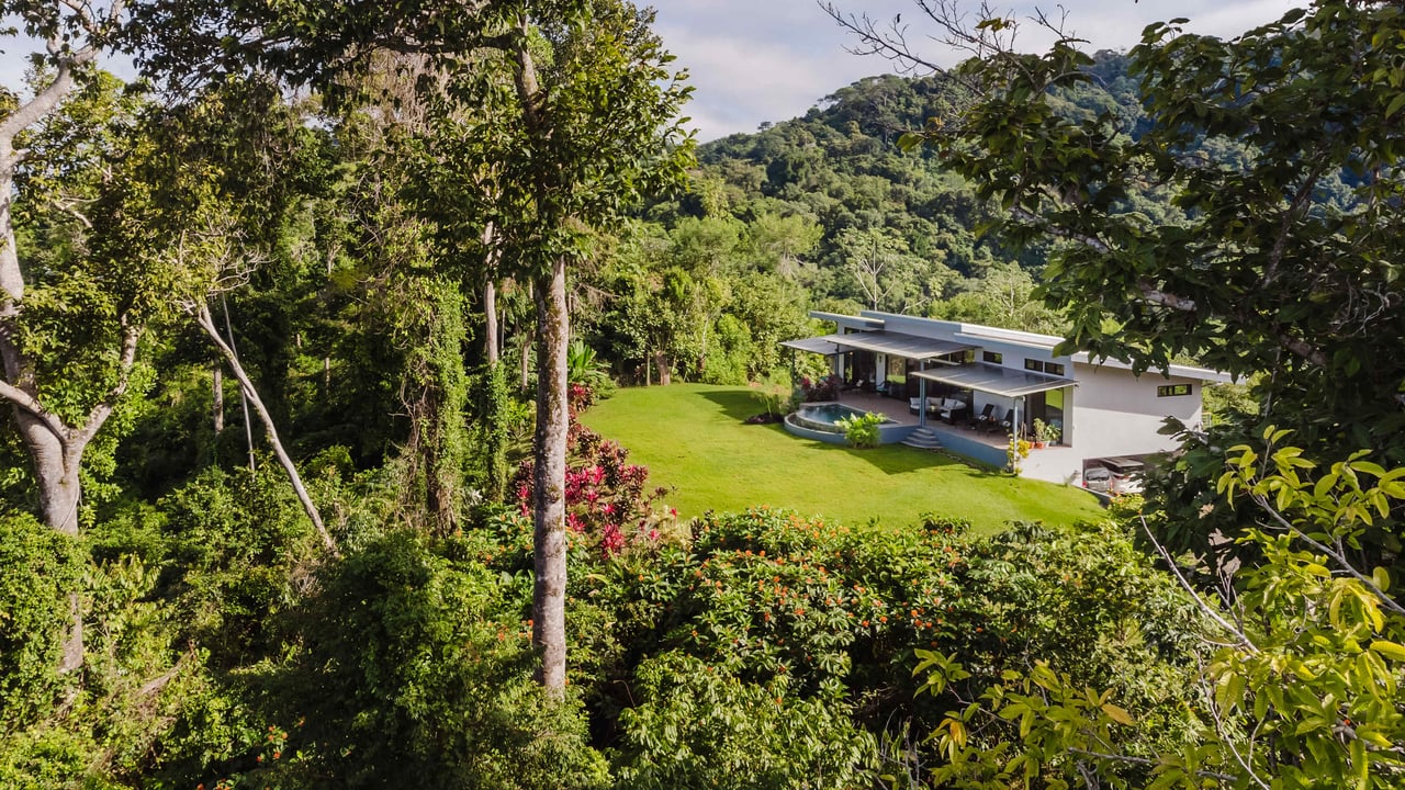 Casa Turi-Uha Panoramic White Water Ocean View Estate