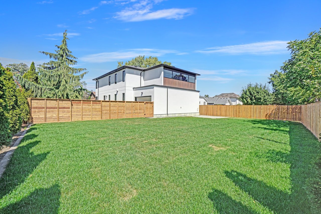 422 Marf Ave