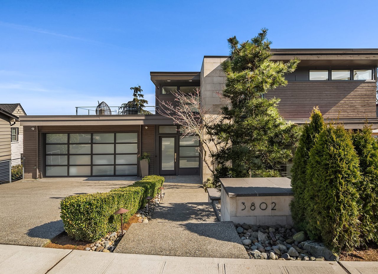 Captivating Laurelhurst Contemporary 