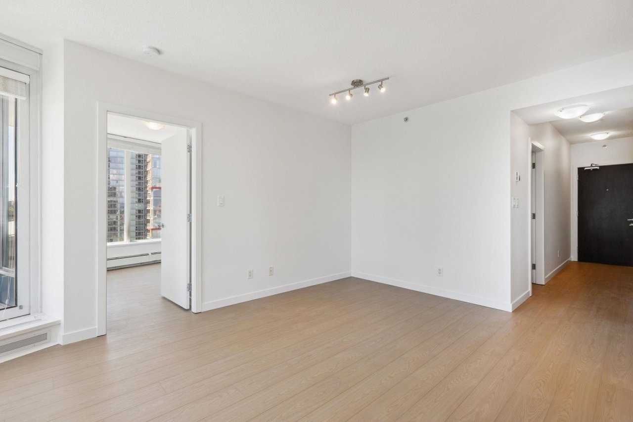 1807-188 Keefer Pl