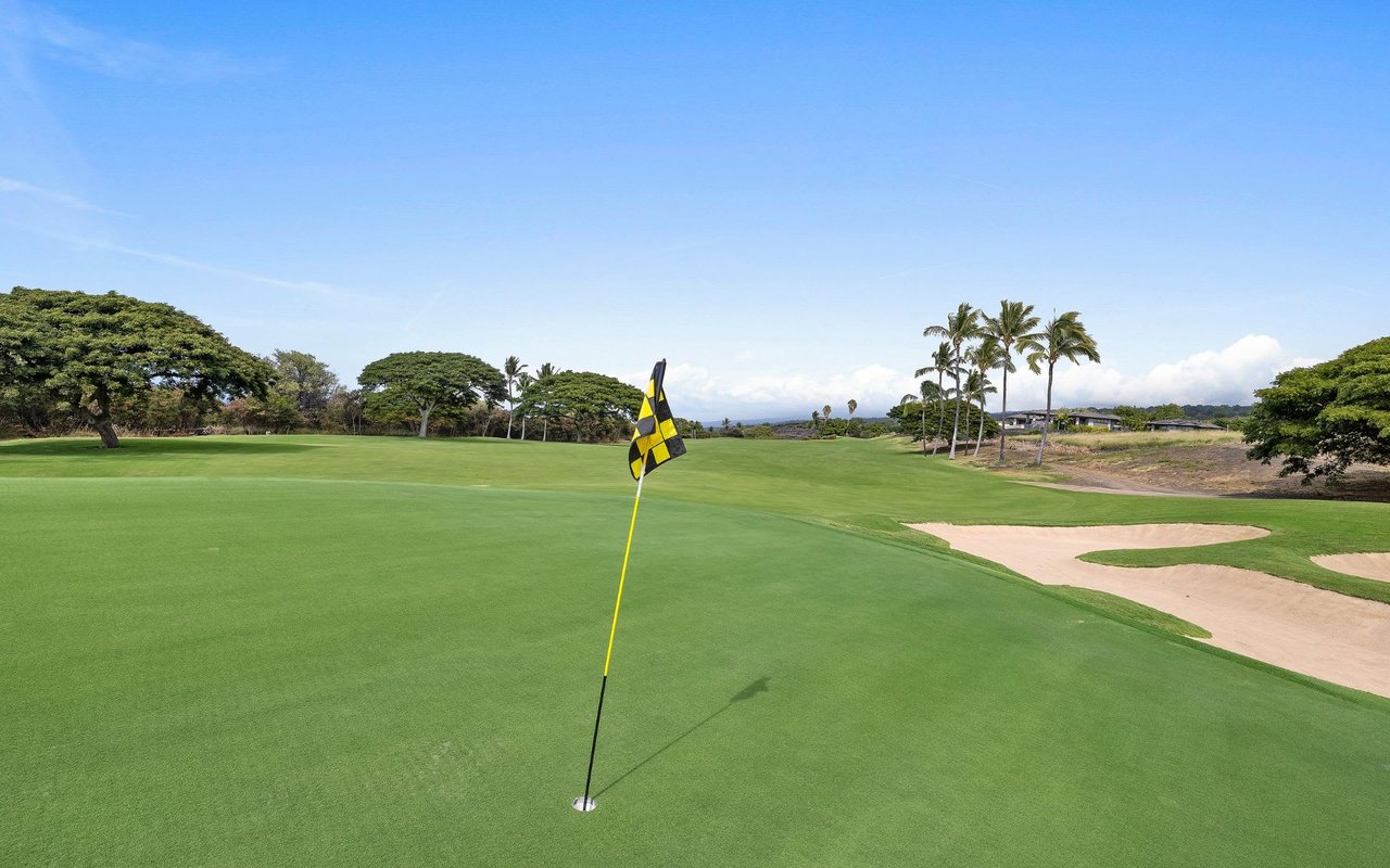 Club + Resort Business Features The Club at Hokuli’a