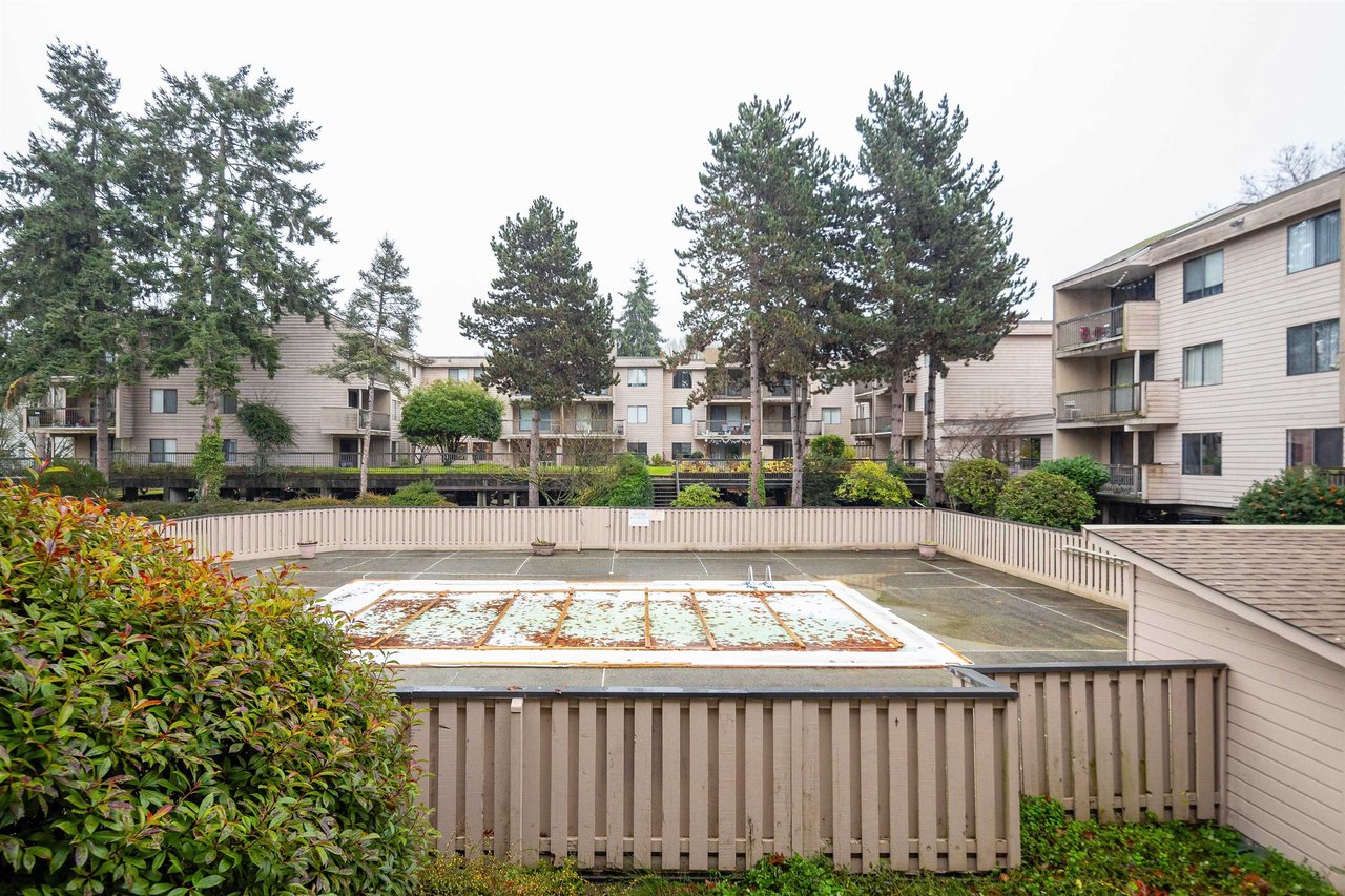 124-8411 Ackroyd Rd