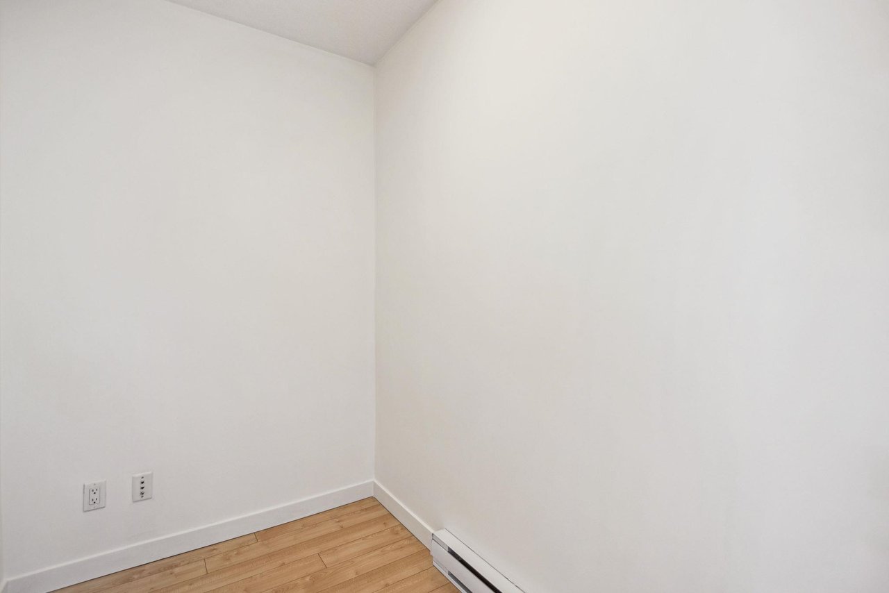 307-429 W 2nd Ave