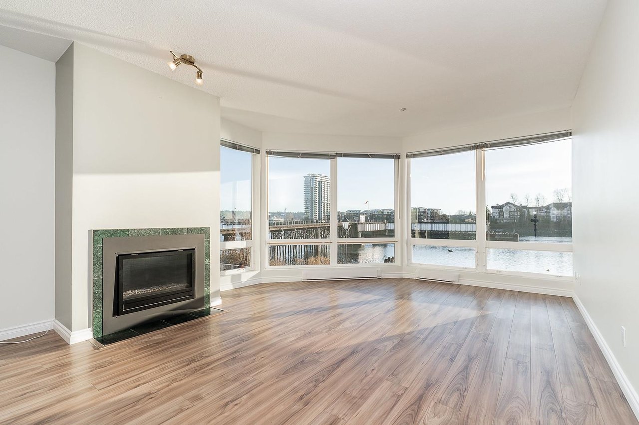 206-8 Laguna Ct